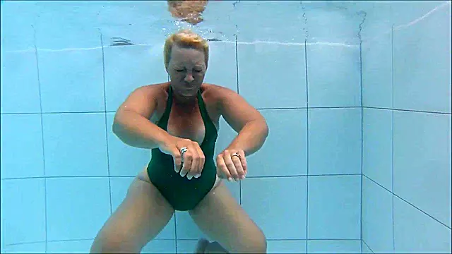 Mell, Nudista Milf, Dögös Milf, Milfek Kis Cicik, Milf Mell, Meztelen Mellek, Kis Mell, Gyönyörű Aktok