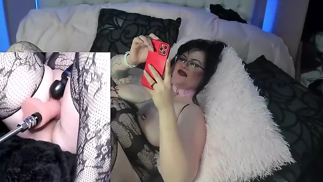 Sexy Goth Milf Fucks Her Pussy With A Fucking Machine And Cums All Over It While Cumming Hard From Pierced Her Lovense D