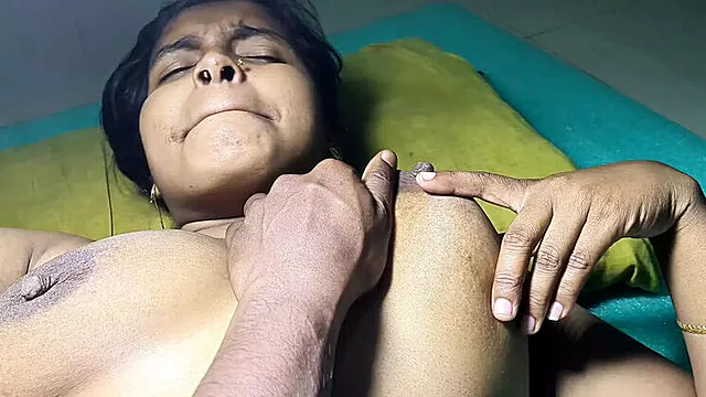 Hot Indian Bhabhi Deluwara Khatun Rough Doggy Style Sex in Assam 2025