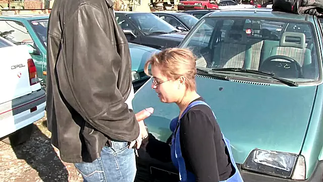 Amatéři Pár, Nadržená Amatérka, Venkovni Koureni Penisu, Pár Mature, Zrale, Mezi Kozy, Tvrdě Ošukaná