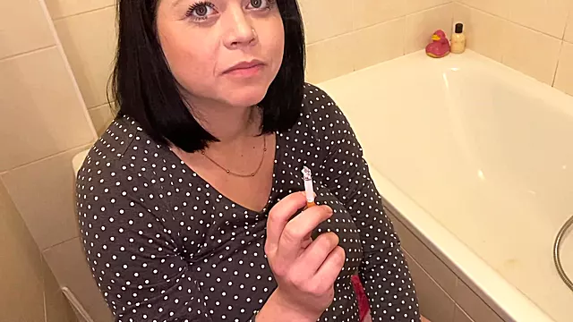 Embarazada Casero, Fumando Casero, Entrevista, La Deja Embarazada, Embarazadas Fumando, Sexo En El Baño