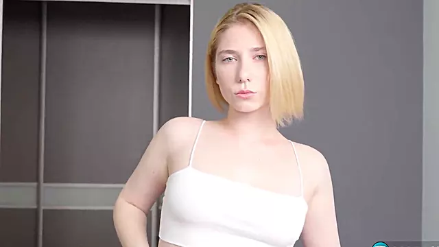 Blond Vingeren, Blond Kleine Tieten, Blonde Tiener Masturbatiie, Blond Tieten Jong, Jong Klein