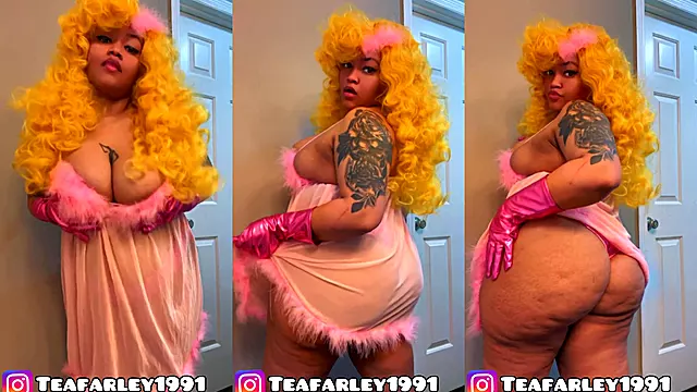 Austin Powers Girl