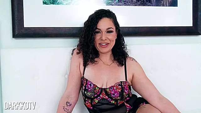 Buttplug Betty B Dual Face Fuck - Buttplug Betty B