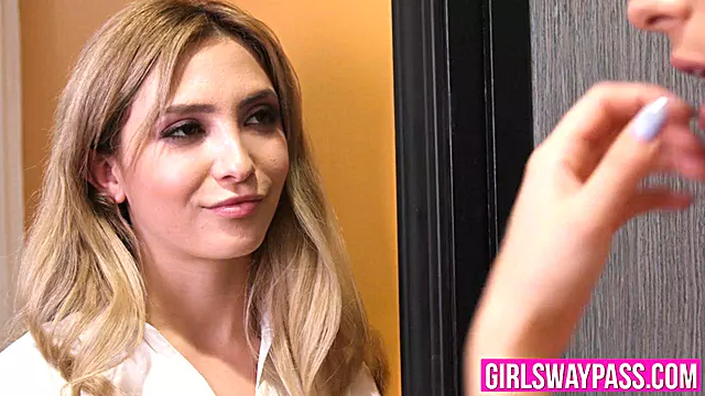 Moretta Lesbica, Lesbiche Hard, Bruna Ottiene Buono, Lesbiche Trio Sexy, Lesbiche Che Leccano