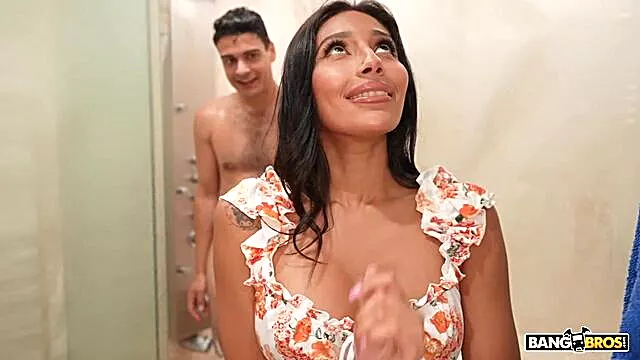Große Lange Schwänze, Milf Mit Großen Titten, Dicke Titten Missionar, Mager Blowjob, Tit Fuck Schwanz