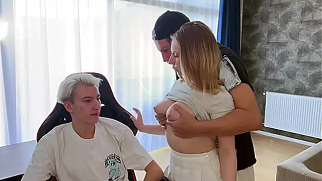 Reus Grote Lul Pik, Grote Mooie Vrouw, Onbesneden Pik, Bbw Grote Borsten, Tieten Vriendin