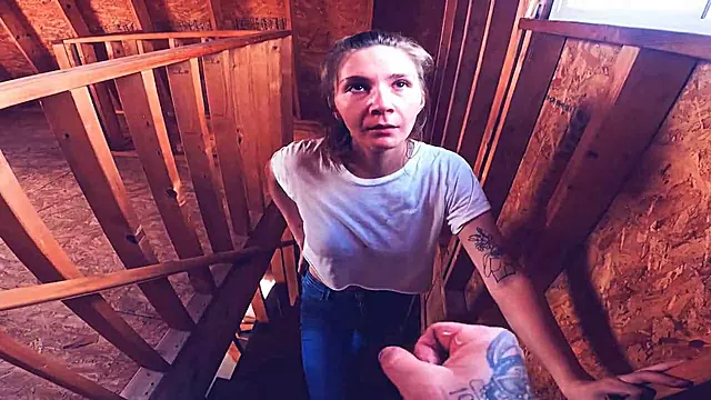 Public BJ in Hardware Store - Facial Finish!