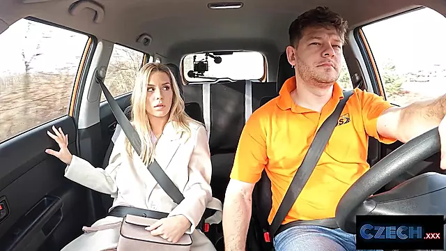 Velke, Injekce Do Prsu, Vystriky Mezi Kozy, Malý Penis, Modelky, Tělo, Vedle Leží, Malá Prsa Pov