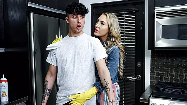 Blondiner Store Bryster, Hængt I Bryster, Blowjob Stor Pik, Sperm P Store Bryster, Storebryster Doggy