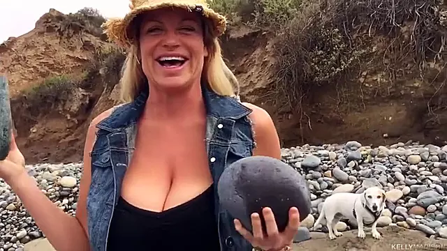1085 - Iphone Camping1 - Kelly Madison