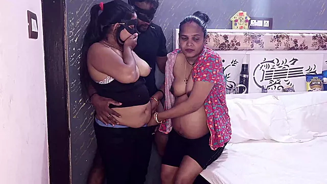 Kissing Pregnant Stepmom With Stepsister 69 Anal