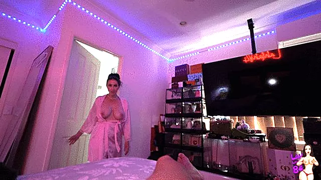 Step-mommy needs to be fucked while hubby is away for work