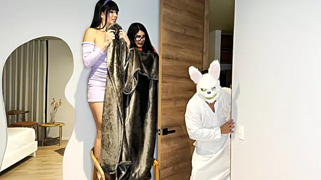 Sucer Couilles, Pendue Par Les Couilles, Fellation Gros Cul, Latinas Au Gros Cul, Latina Gros Seins