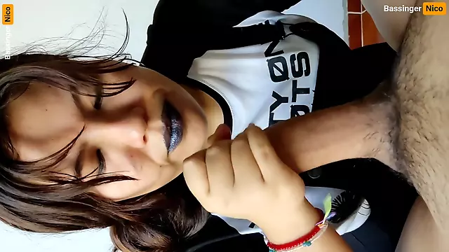 Brunette Ejac, Gorge Profonde Brunette, Brunette Publique, Creampie, Creampie Publics, Ejaculation Au Fond De La Gorge