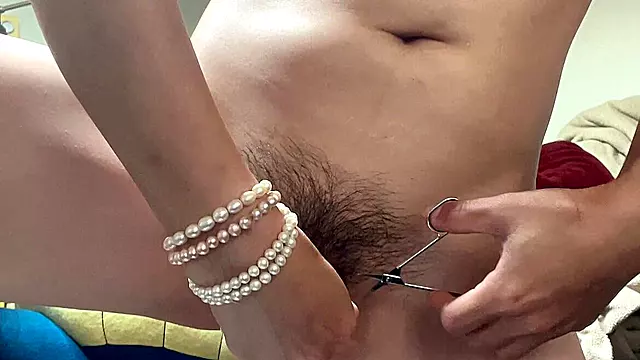 Hana Cutting Her Hairy Pussy That Nice Bush Nice Teen Japan Pussy