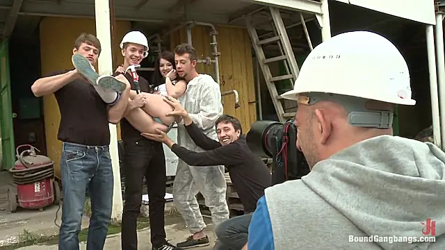 Russisch Gangbang, Mädchen Holen Sich Eine Runter, Russisch Gruppe, Zwei Schwänze Ficken Sich