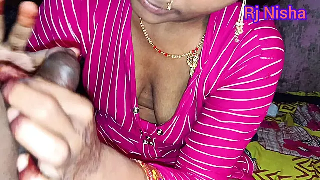 Asian Nippels, Første Gang Bisex, Solo Kvinder, F Rste Gang Solo, India Fingring, Indisk Kusse