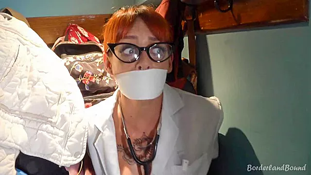Brunete Busty, Big Tits Lenjerie Intima, Tate Mari, Frumase Sani Mari, Sani Frumosi, Mana La Gura