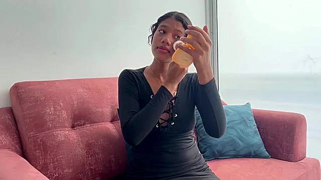 Latina MILF Neighbor Invites Over for Hard Fuck