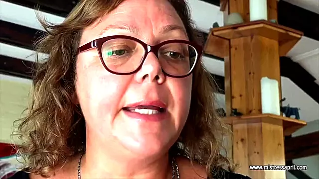Bdsm Sahibe, Köle Bdsm, Esmer Fetiş, Esmer Olgun, Fetiş Femdom, Köle Femdom, Mature Femdon, Olgun Fetiş