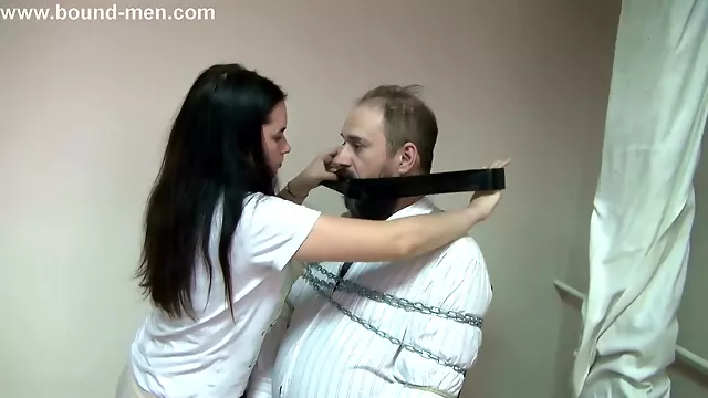 Gosha chairtied