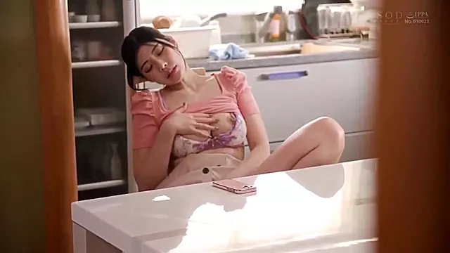 (cs N Mr) A Beautiful Wife Who Runs A Vacation Rental Is Provoked By A Guest Who Is Frustrated And Has Ntr Sex With Her