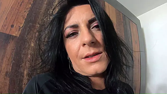Nevěrná Černovláska, Cernovlasky Milfs, Nevěrné Zralé Ženy, Neverna Manzelka, Neverna Děvka