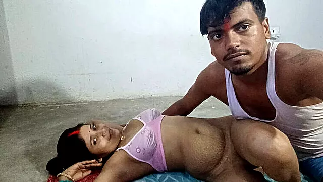 Indian Bhabhi Hardcore Fuck - Rinki559 Gets Pounded in Cowgirl & Doggy