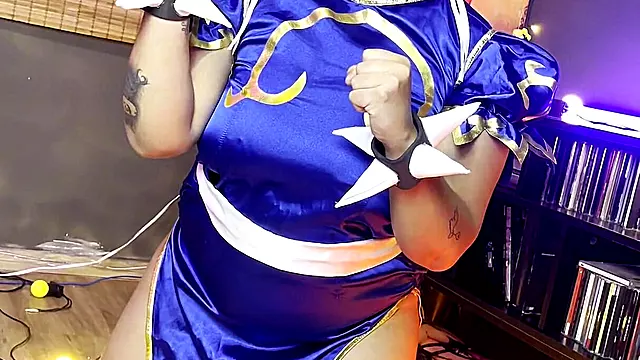 Chubby Girl Chun-li Photoshoot Making of Thick Curves Cosplay Behind Scenes