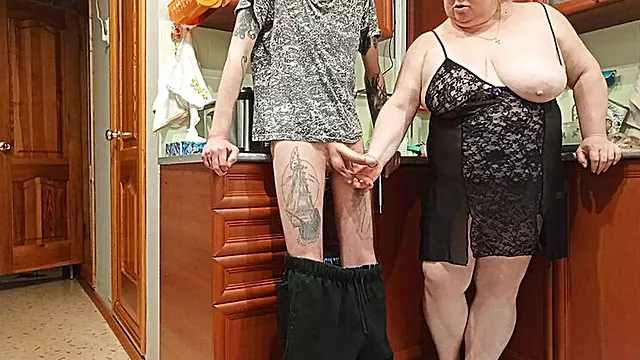 Semen Boca Aficionadas, Corridas, Boca, Milf Haciendo Una Paja, Madura Sola En Casa, Hace Que Me Corra