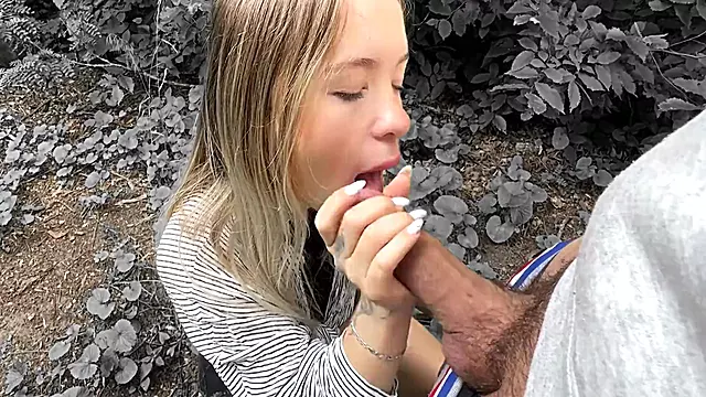 Young Sucked Clients Cock And He Covered Her Whole Face With Cum!