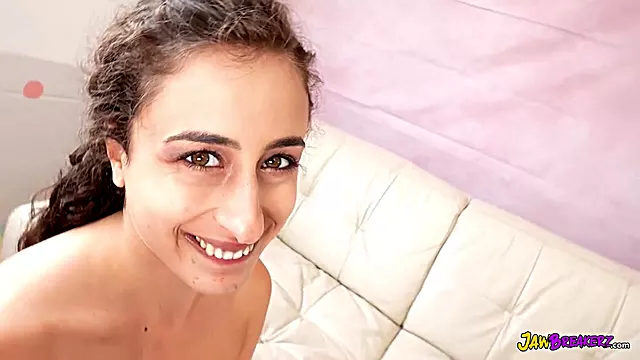 Gola Profonda Cazzoni, Giovani Tettone, Brunetta Interracial, Bruna Magra, Tette Piccole Interraziale