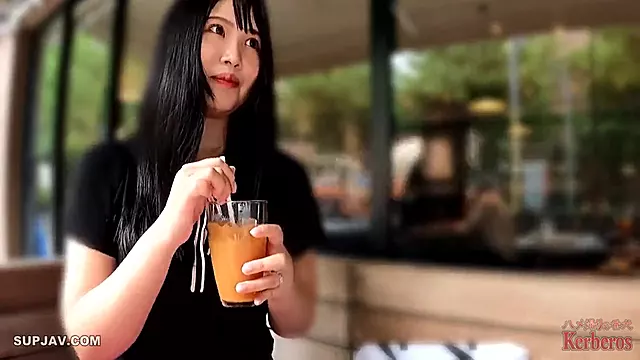 Asiatin Öffentlich, Asia Unzensiert, Haarig Von Hinten, Behaart Öffentlich, Haarige Milf, Japanisch Unzensiert