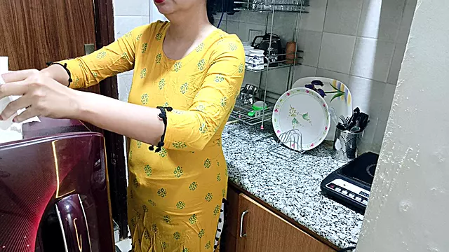 Amaterke Solo, Indijke, Horny Mature Mom, Napaljena Mama U Kuhinji, Indijke Zrele, Mother Dom