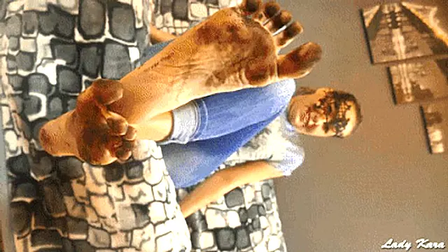 Worship My Dirty Feet in Coal (1080HD)