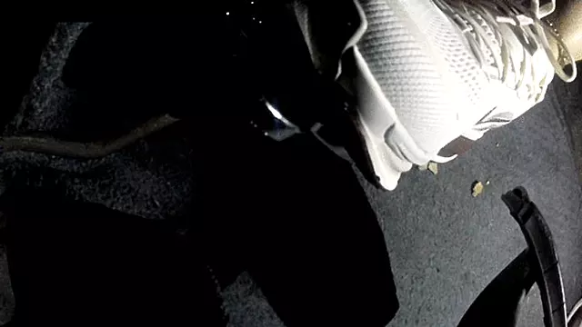 Nike Vomaro Tahoe Fllooring (Behind Upper Pedal View)