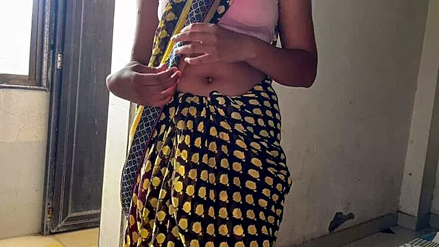 Indian Maid Fucked Hard by Boss in Kitchen - Rough Desi Sex