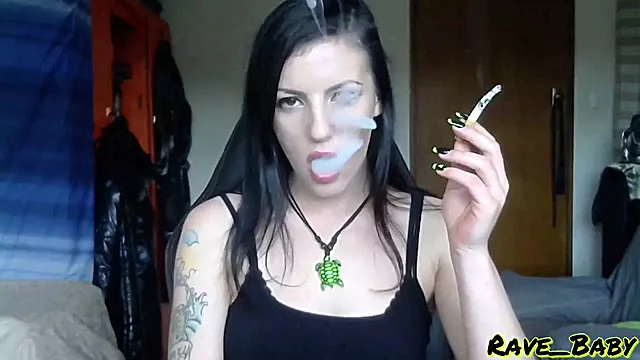 Milf Amatoriale, Amatoriale Transessuali, Fumando Amatoriale, Fuma Sigaretta, Tette Piccole Ragazze Porno