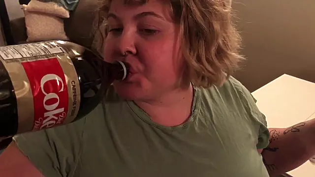 Amatérka Solo, Nafouklé Břicho, Na Břiše, Hlasity, Sólo, Obrovské Břicho, Vedle Leží, Fetiš, Žena Se Udělá Sama