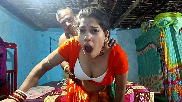 Amator Evde, Yekedos Xala, Hind Xala, Aybeniz Muellimenin Seks, Ana Oqul, Hind Er Arvad Seksi