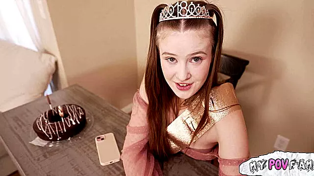 Semeno Na Velkém Zadku, Nactilete Velke Pero, Felace Velký Penisy, Teen Zdenka, Stříkání Do Teen