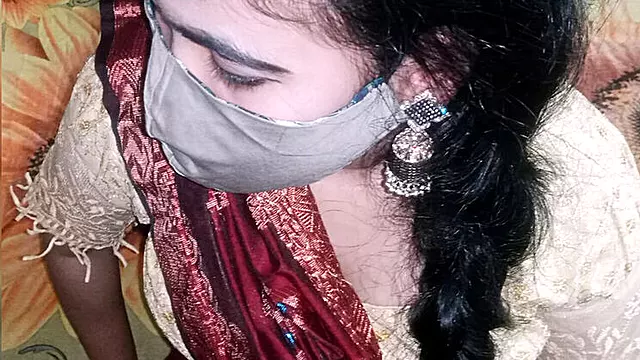 Desi Girl Goes Crazy For Hot Sex - Homemade POV Missionary With Husband Watching