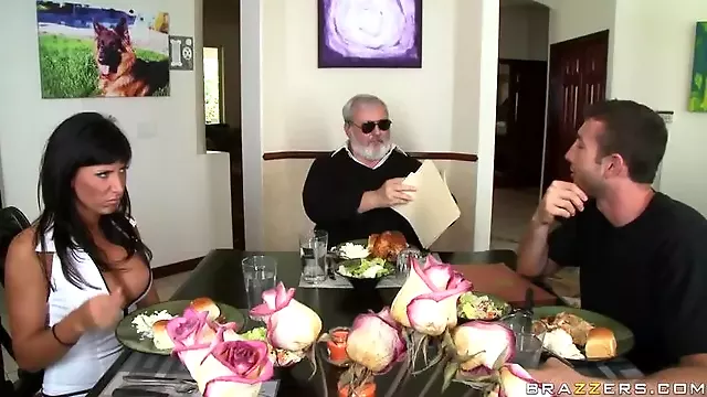 Honění Facky, Lizani Kundicky, Velké Kundy, Hluboka Vagina, Cerne Obrovske Pero, Misionář, Krku Prdeli