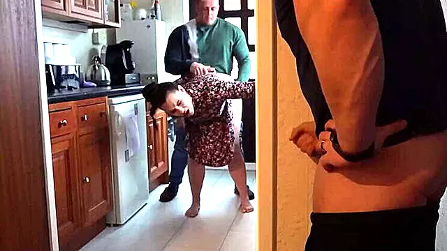 Amateur Fotze, Große Fotze, Sperma In Muschi, Riesenladung Schlucken, Riesen Fotze, Ehemann Schluckt