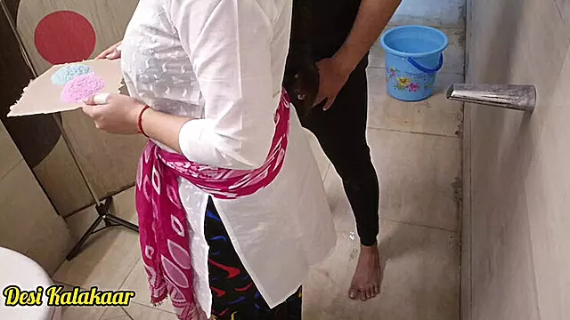 Desi Bhabhi Holi Sex with Sammy Sins - Hindi Audio Fuck Story HD