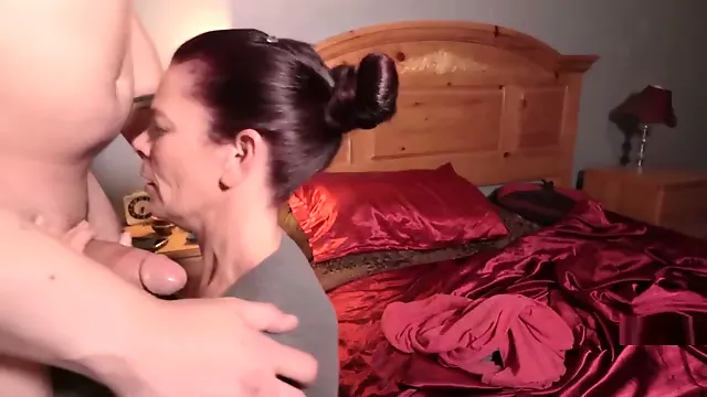 Reif Pov Amateur, Mutter Gibt Blowjob, Mutter Ficken, Amateur Throat, Reifes Gesicht, Extrem Hard Blowjob