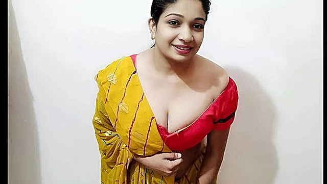 Desi Bhabhi Catches Devar Masturbating - Wild Outdoor Sex with Big Tits & Big Butt