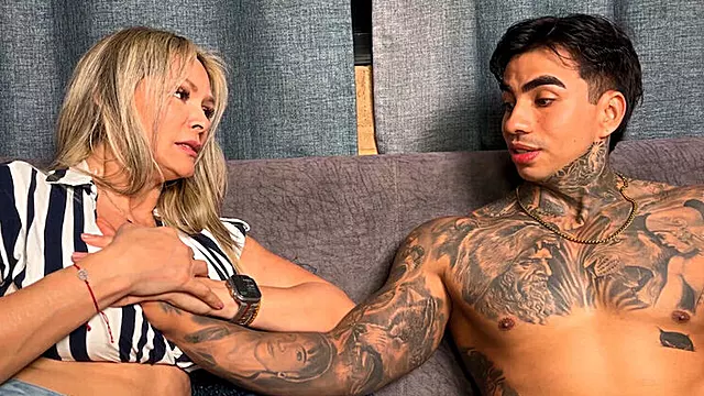 Aficionada In Mouth, Tetas Amateur, Milf Rubia Tetona, Casero Rubias, Corridas En Tetas De Madres