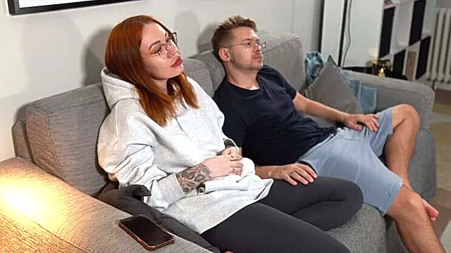 T Hotne Amaterky, Amatérské Výstřiky, Modelky Teens, Velký Výstřik, Hot Romantické Sex, Koureni A Vystrik